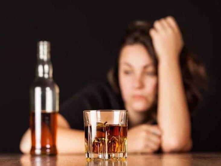 En Xalapa, cada vez más mujeres presentan problemas de alcoholismo