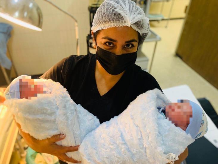 Nacen gemelos en hospital del IMSS de Tierra Blanca