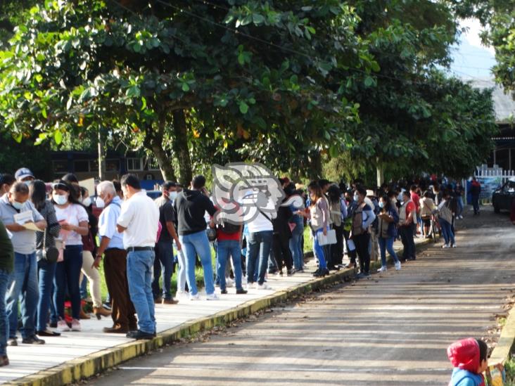 Destaca respuesta de menores de edad ante vacuna contra covid en Misantla