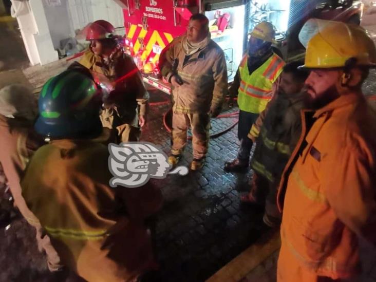 Conato de incendio en tienda de autoservicio causa alarma en Misantla