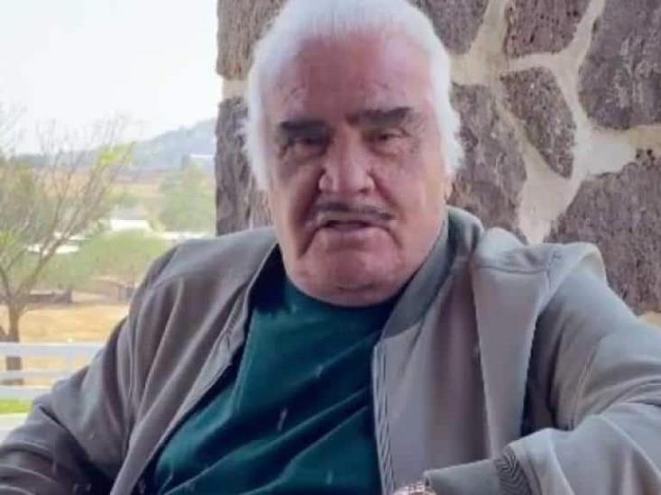 Vicente Fernández regresa a terapia intensiva