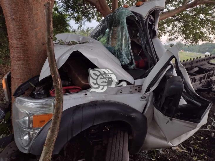 Muere prensado conductor de camineta, en la autopista Córdoba-Veracruz