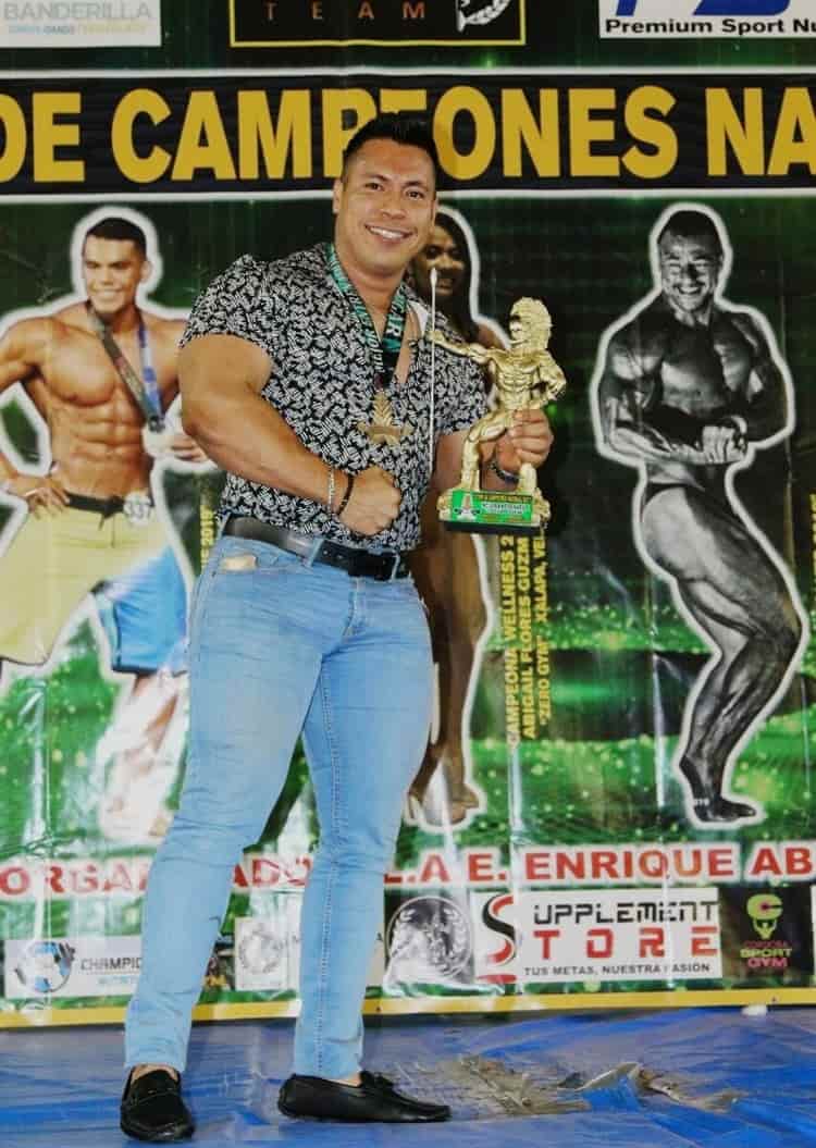 Entrenador de Fisicoculturismo de Cardel, gana premio a mejor instructor de Veracruz