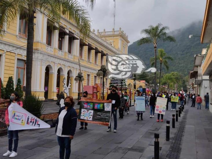 Con marcha, demandan inclusión para personas con discapacidad en Orizaba