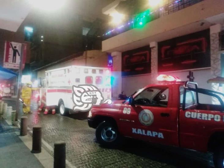 Trabajador se entierra varilla en el brazo cuando trabajaba en domicilio de Xalapa