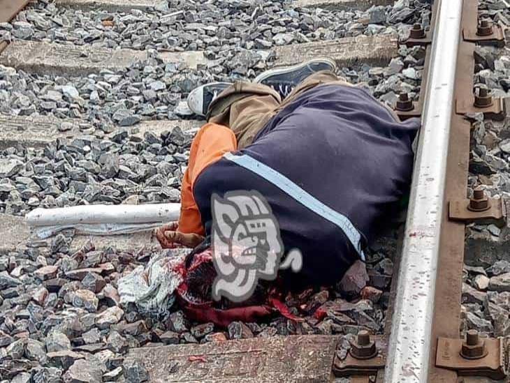 Hallán muerto a hombre en las vías del tren de Veracruz