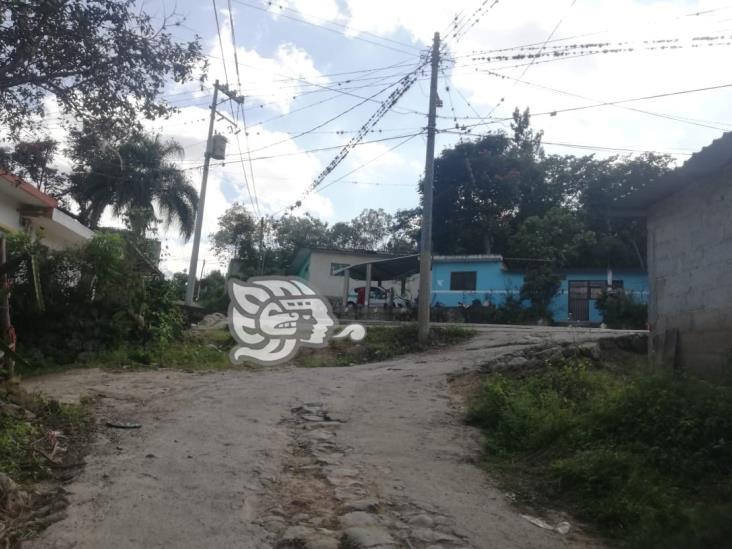 En Chiltoyac, vecinos reprochan atraso de obras de Hipólito Rodríguez