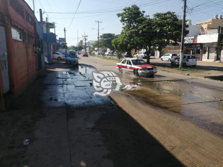 Aguas negras, hundimientos y hoyancos en la Benito Juárez Norte