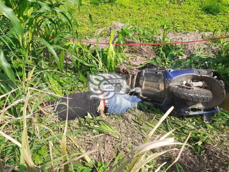 Obrero murió al derrapar a bordo de su motoneta en Sayula