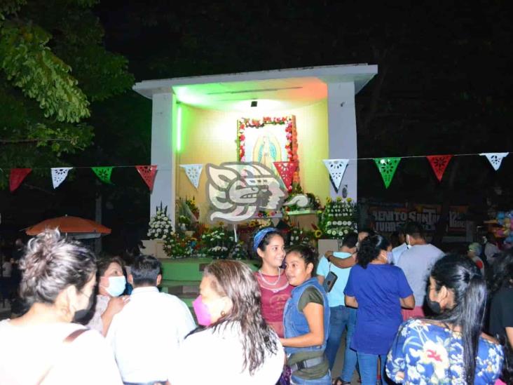 Celebran peregrinos en Veracruz a La Guadalupana