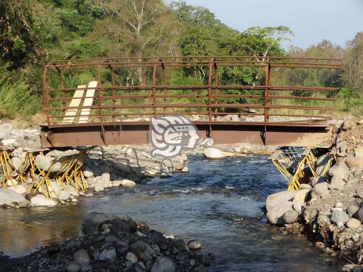 Nuevamente, lluvias destruyen paso provisional a sierra de Misantla