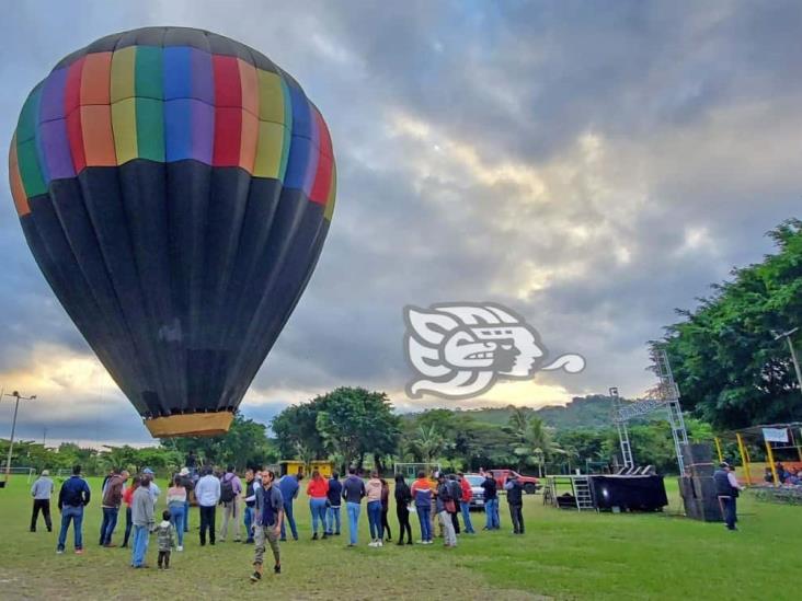 Primer festival del globo en Misantla, todo un éxito