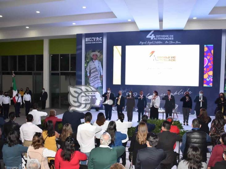 Alcalde de Ixtaczoquitlán rinde su cuarto y último informe de labores