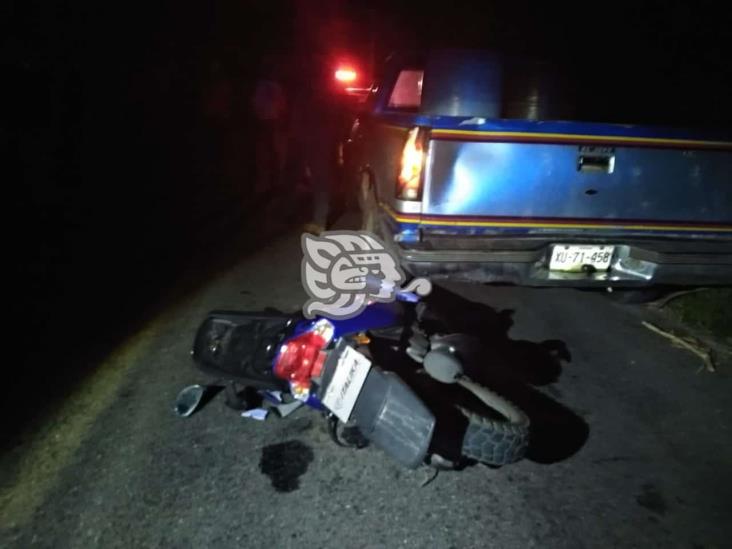 Motociclista choca contra camioneta en la Xalapa-Actopan