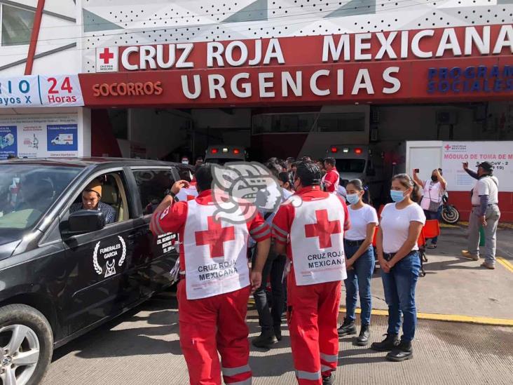 En Veracruz, despiden a Rocky, técnico en urgencias de la Cruz Roja