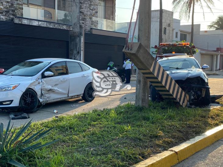 Aparatoso Choque En Coatzacoalcos Deja Dos Lesionados