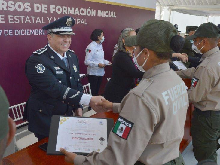 Veracruz cuenta con 774 nuevos policías: Hugo Gutiérrez