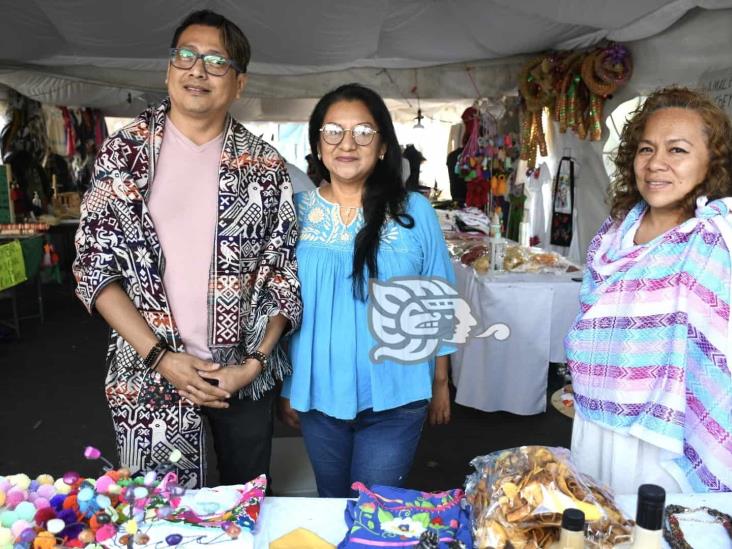 Pandemia obliga a los artesanos de Papantla a abandonar bordados
