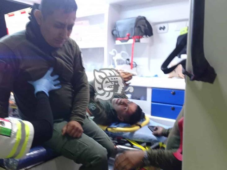 Vuelca patrulla de Fuerza Civil en Rodríguez Clara; un muerto y 5 heridos 