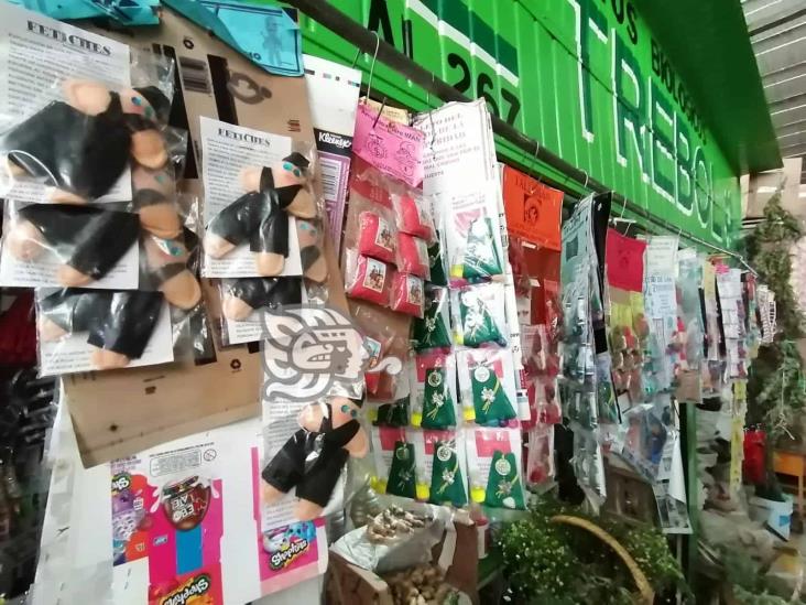 Por inicio de año, orizabeños compran artículos para rituales de amor y fortuna