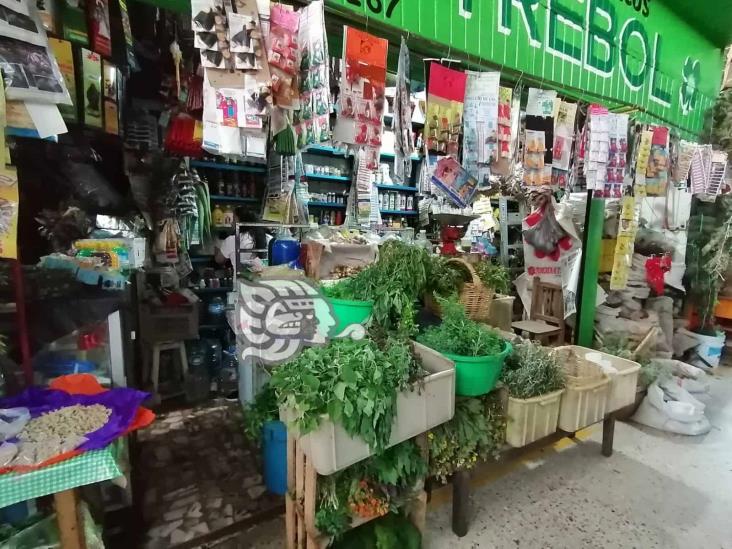 Por inicio de año, orizabeños compran artículos para rituales de amor y fortuna