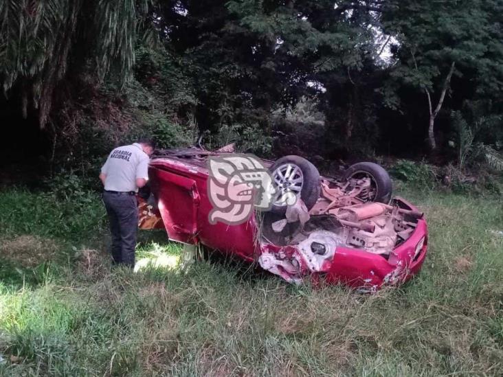 Volcadura de automóvil en Palma Sola; visitante de Q Roo la libra