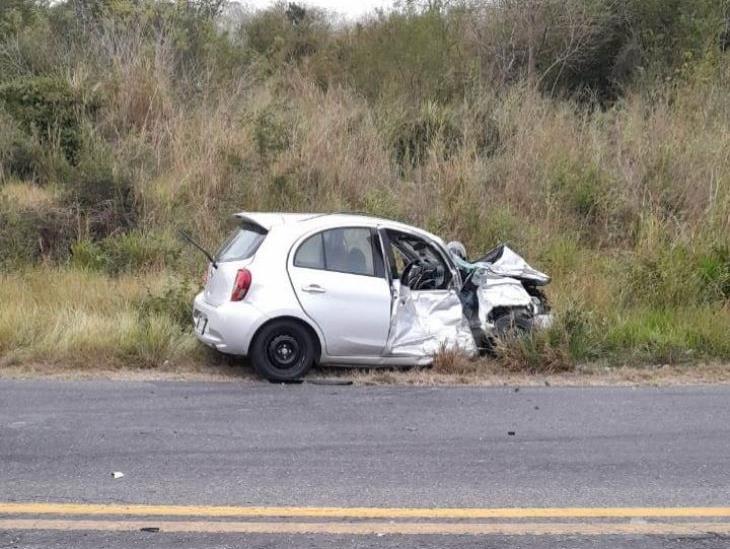 Choca tráiler y auto en Conejos 