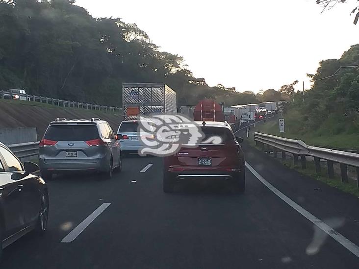 Puesto de control genera largas filas en la Costera del Golfo