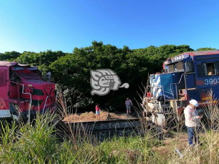 Trenes chocan de frente a la altura del puente Coatzacoalcos 1