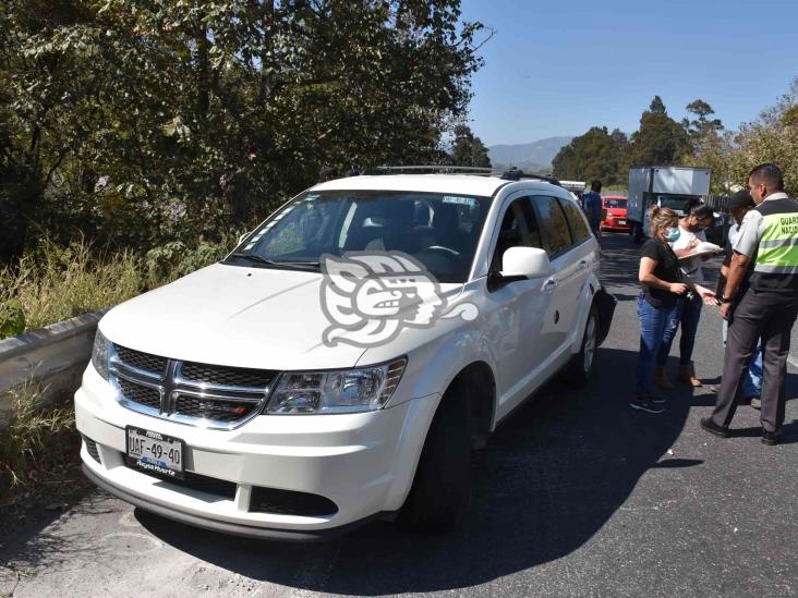 Tras choque, mujer sufre infarto sobre la Puebla-Orizaba