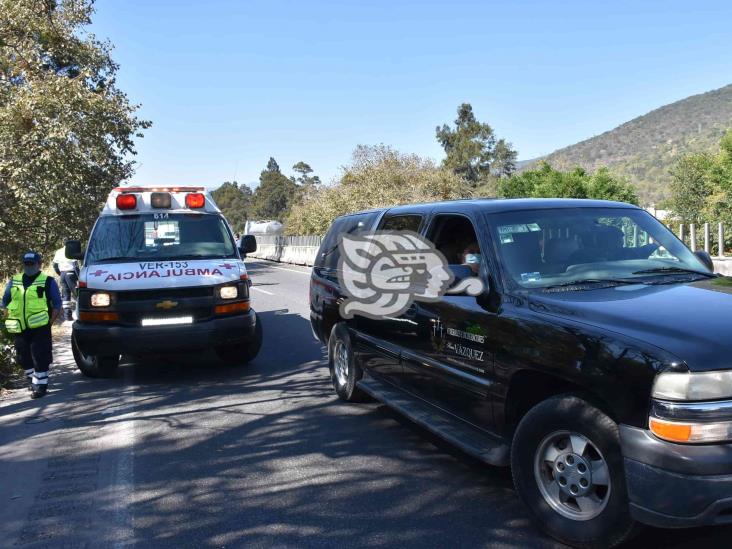 Tras choque, mujer sufre infarto sobre la Puebla-Orizaba