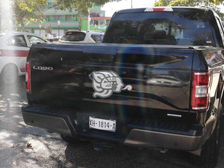 Persecución y balazos en Coatzacoalcos; evitan robo de camioneta