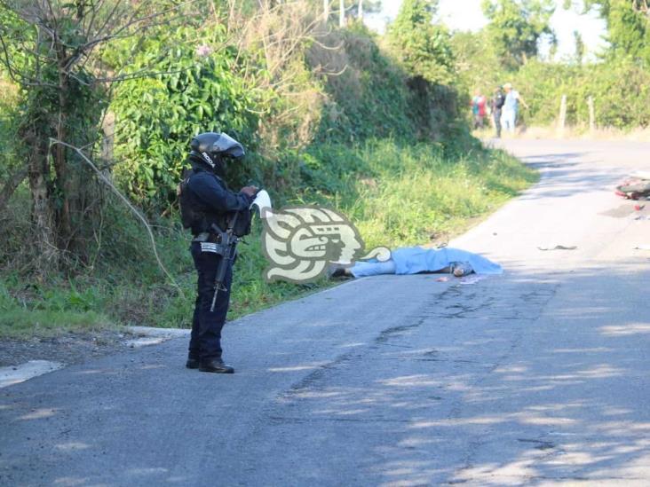 Muere motociclista tras ser aplastado por unidad de carga en Martinez de la Torre