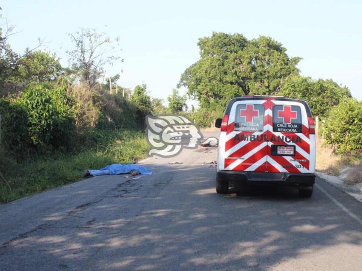 Muere motociclista tras ser aplastado por unidad de carga en Martinez de la Torre