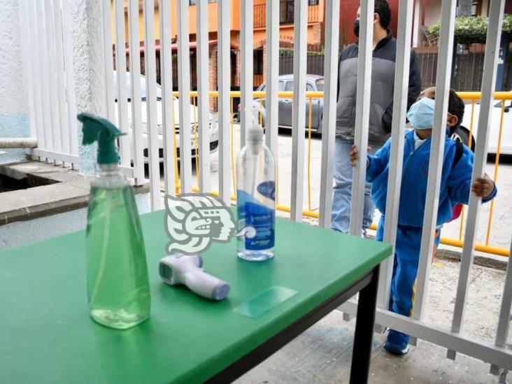 Con medidas sanitarias, estudiantes de Veracruz regresan a clases presenciales