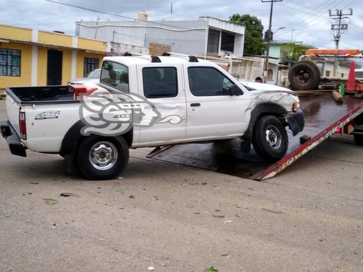 Choque en el barrio Nuevo de Acayucan