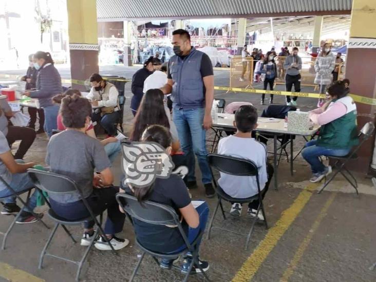 Con buena afluencia, aplicación de segundas dosis anticovid de 15 a 17, en Orizaba