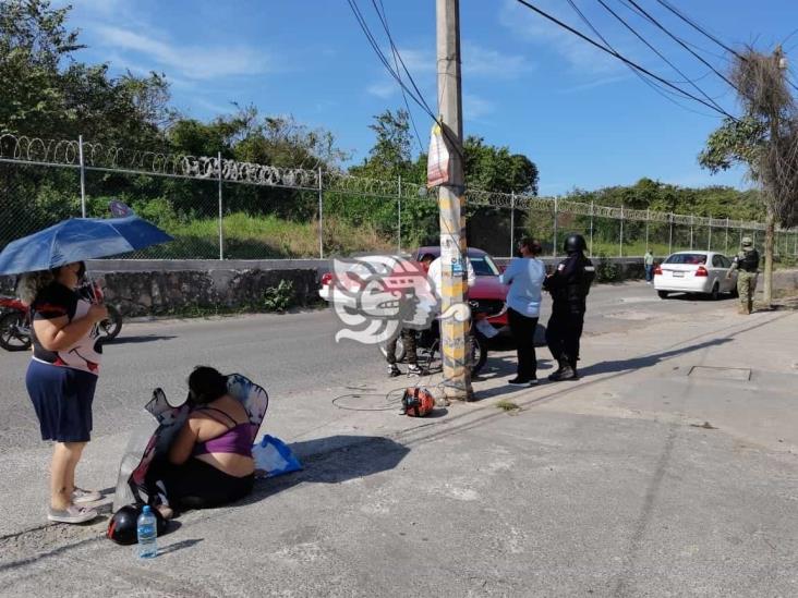 Choque deja una persona lesionada en calles de Veracruz