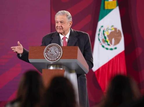 López Obrador pide apoyo de hoteleros para nuevo trazo del Tren Maya