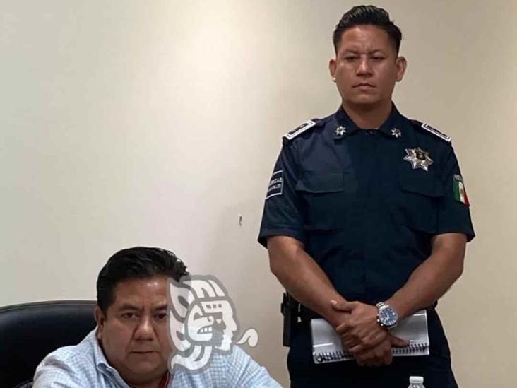 Contratan a exmilitares para comandar policías municipales de Papantla y Coatzintla