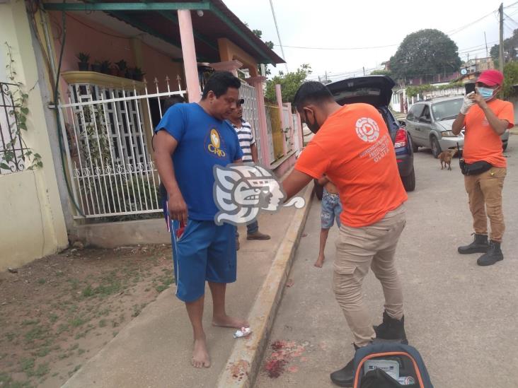 Haitiano hiere de un machetazo a comerciante en Oluta