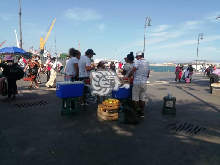 Previo a evento de norte, familias aprovechan día soleado