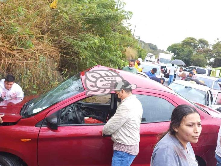 Choque en carretera de Alvarado deja una persona herida