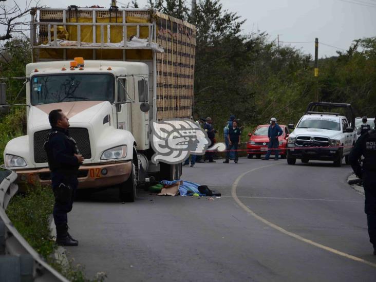 Muere motociclista tras derrapar en carretera estatal Veracruz-Soledad de Doblado