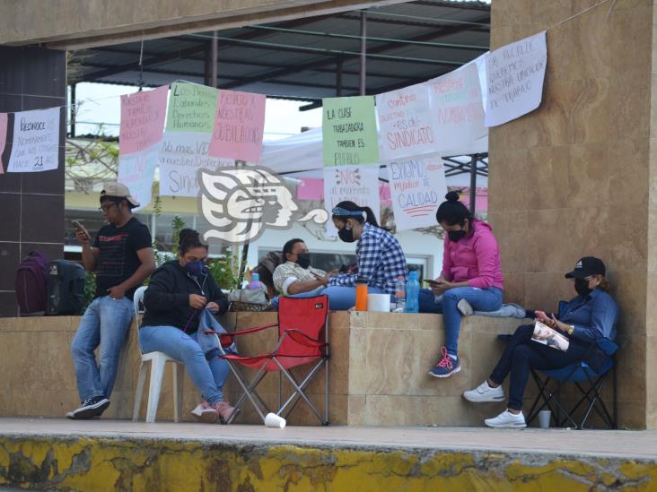 Investigan plazas irregulares en administración saliente de Coatzintla