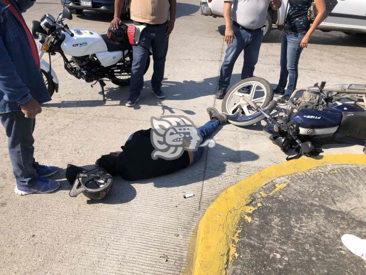 Joven resulta lesionado tras accidente en calles de Veracruz