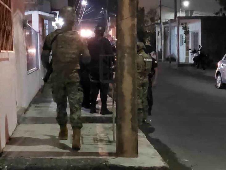 Sujetos armados asaltan a joven en Boca del Río