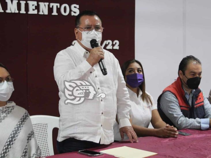 Alcalde de Agua Dulce nombra a Mabel Luna directora del DIF