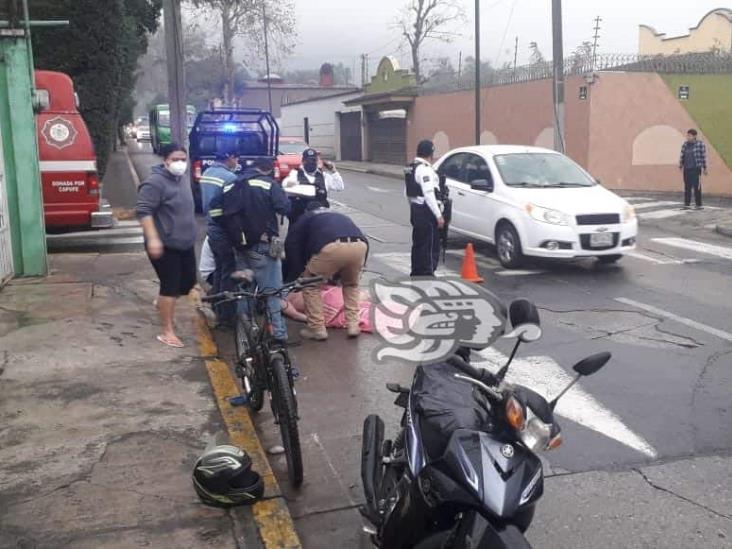 Huye conductor tras atropellar a motociclista, en Orizaba