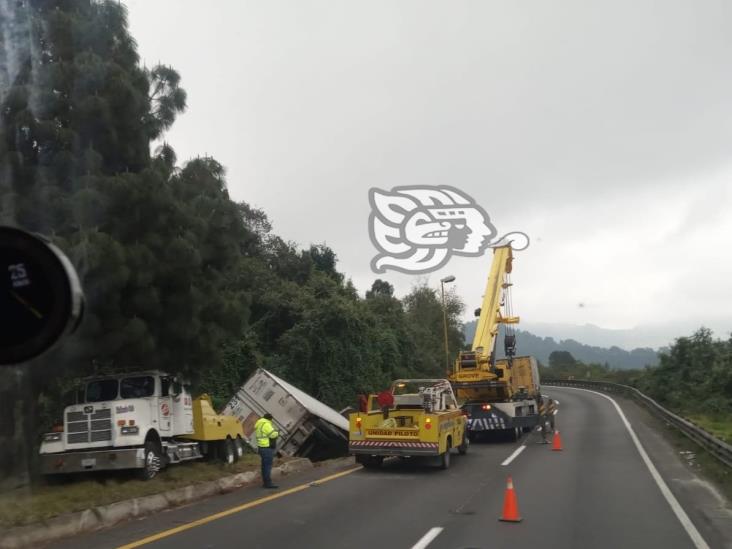 Por lluvia y neblina, al menos cuatro accidentes sobre la Córdoba-Puebla